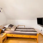 Haus Djuren Lägenhet Hilmarsum