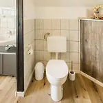 Haus Djuren Apartman *
